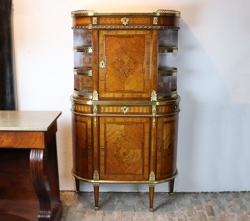 19th century French Display cabinet