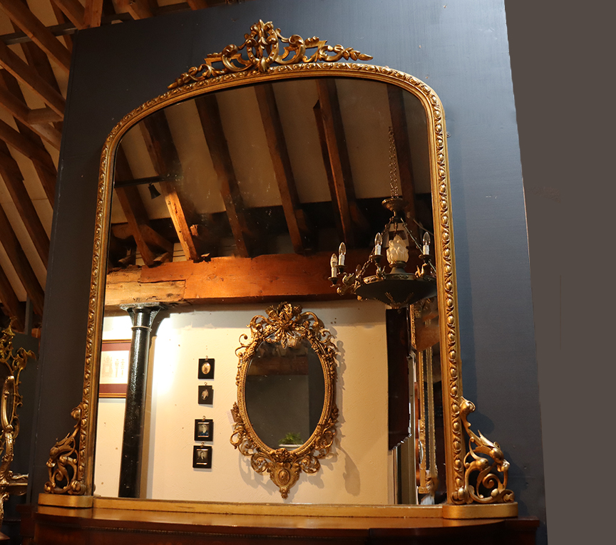 Victorian Gilt Wood Archtop Mirror