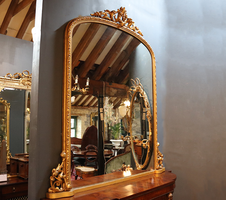Victorian Gilt Wood Archtop Mirror